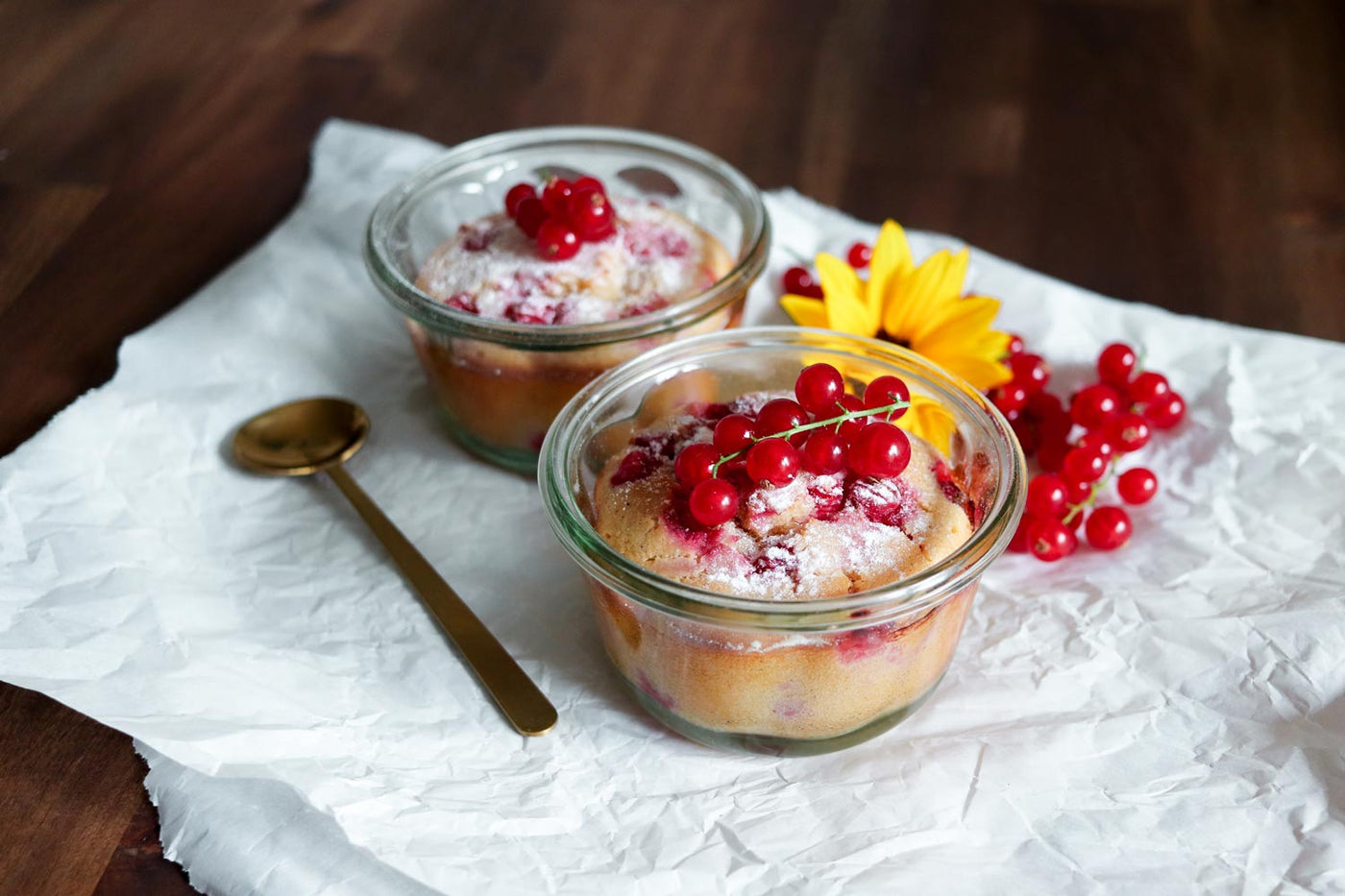 Schneller Johannisbeerkuchen im Glas