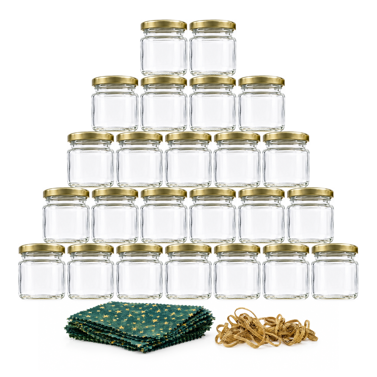 Adventskalender-Set mit 24 gleichen Konservengläsern à 53 ml, goldenen Twist-Off-Deckeln, grünen Sternendeckchen und goldenen Textilschlaufen auf weißem Hintergrund
