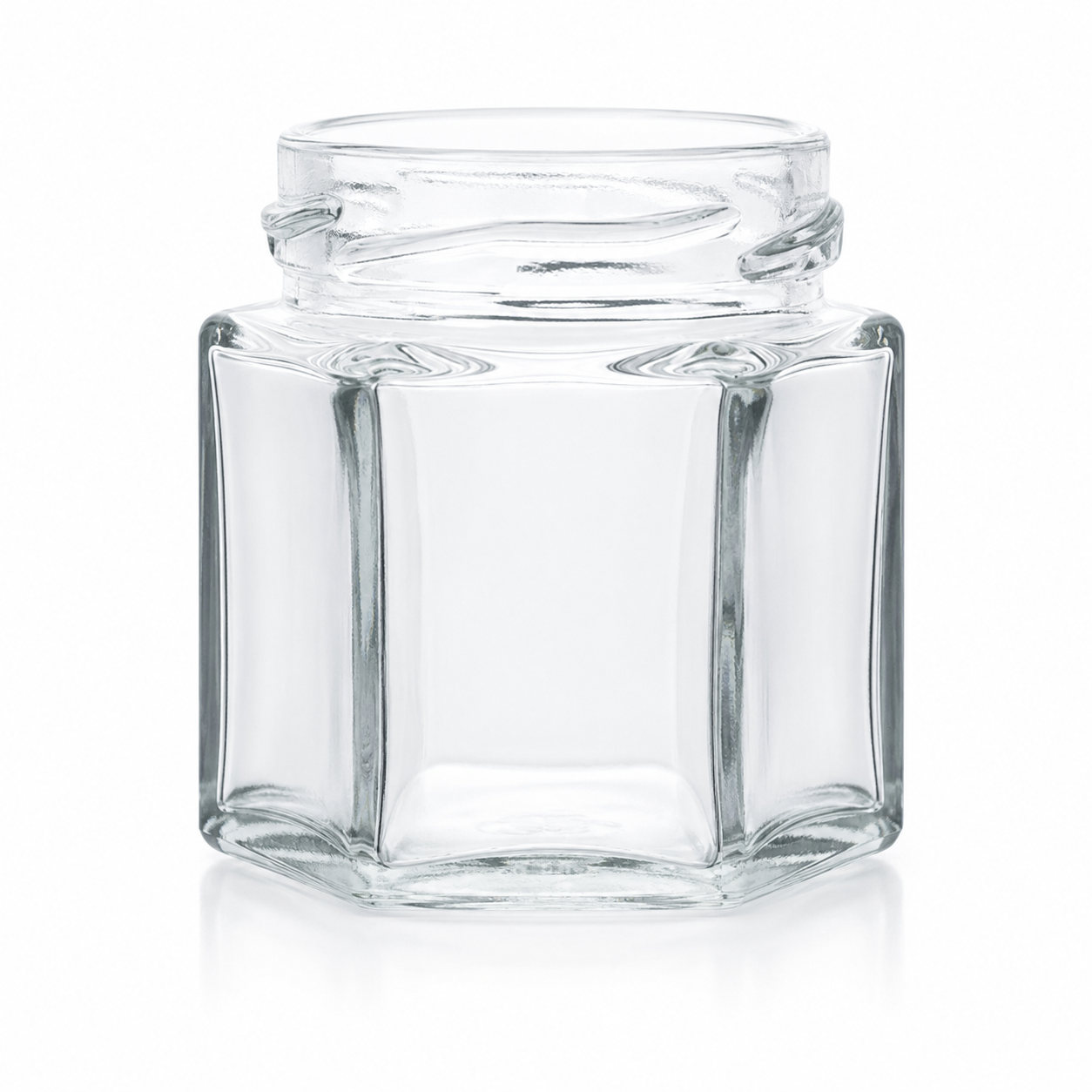 Sechskantglas 47 ml TO 43 aus klarem Glas mit sechs kantigen Seitenflächen und Twist-off-Mündung, frontal stehend dargestellt